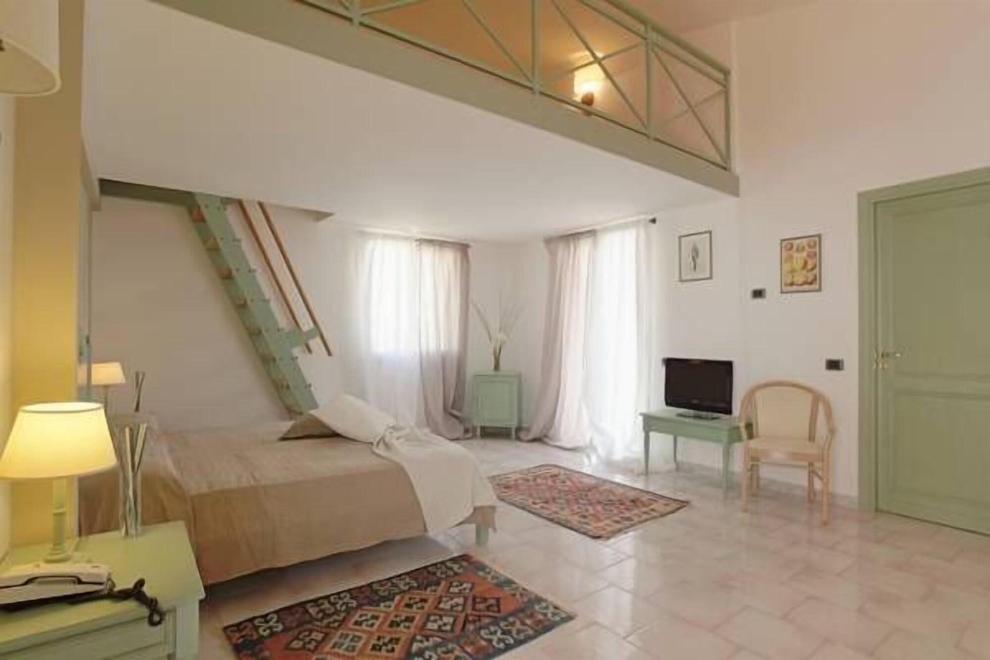 Hotel Puntamajata Реалмонте Екстериор снимка