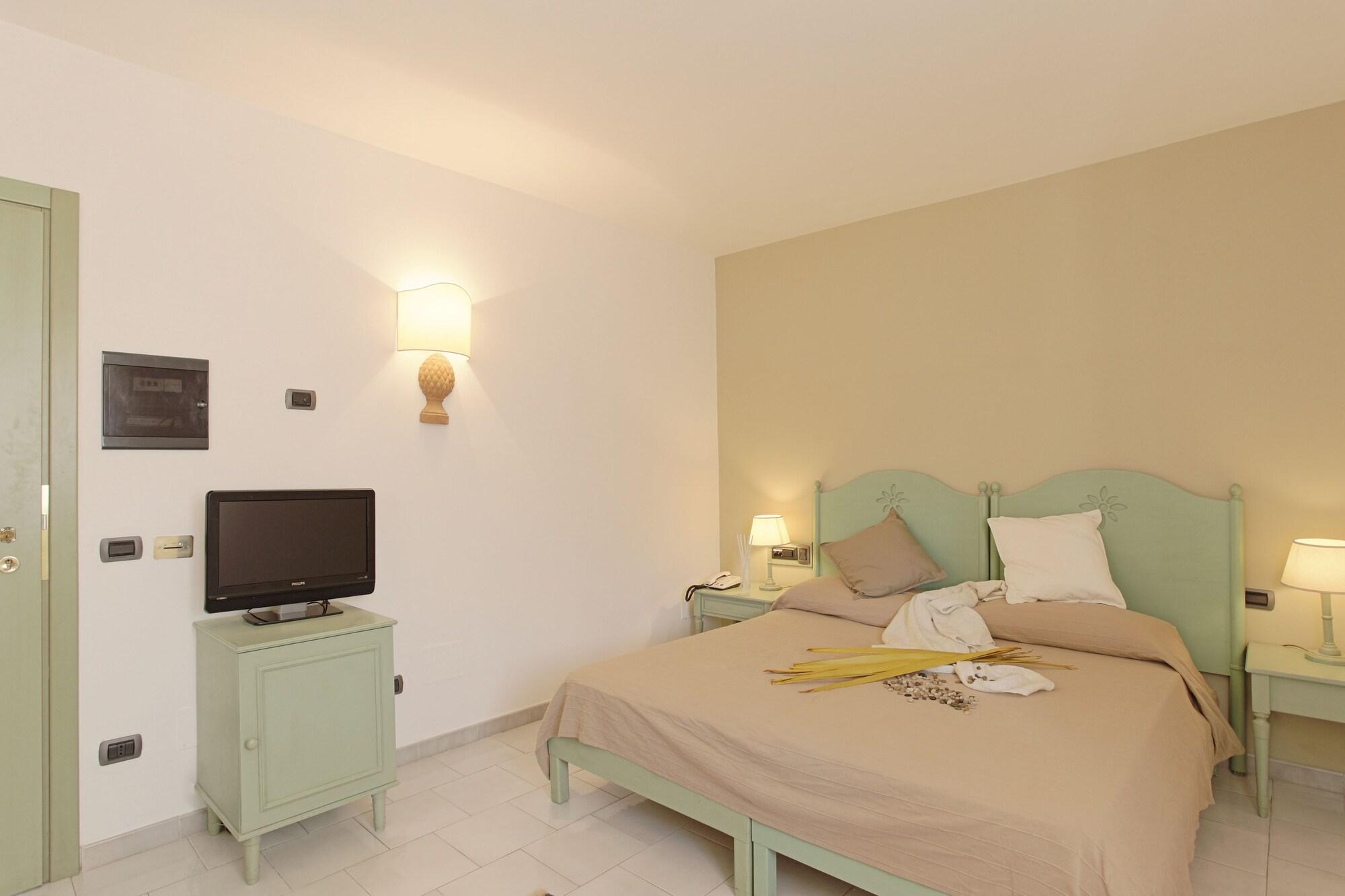 Hotel Puntamajata Реалмонте Екстериор снимка