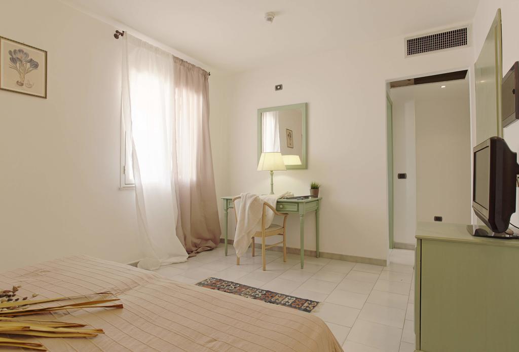 Hotel Puntamajata Реалмонте Стая снимка