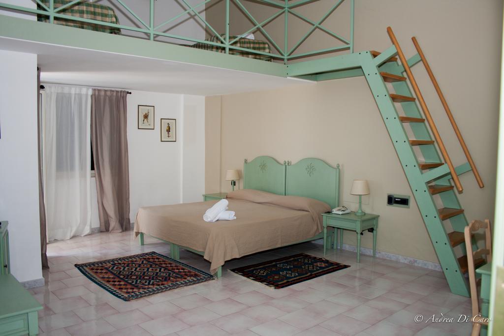 Hotel Puntamajata Реалмонте Екстериор снимка